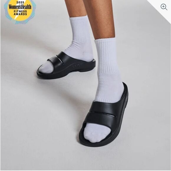 Unisex OOFOS OOahh Slide Sandal - Black - Picture 2 of 3